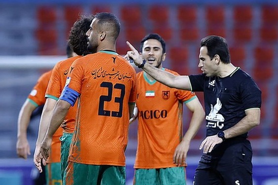 ادعای فارس کتککاری و خودزنی مسیها پس از تساوی مقابل پرسپولیس