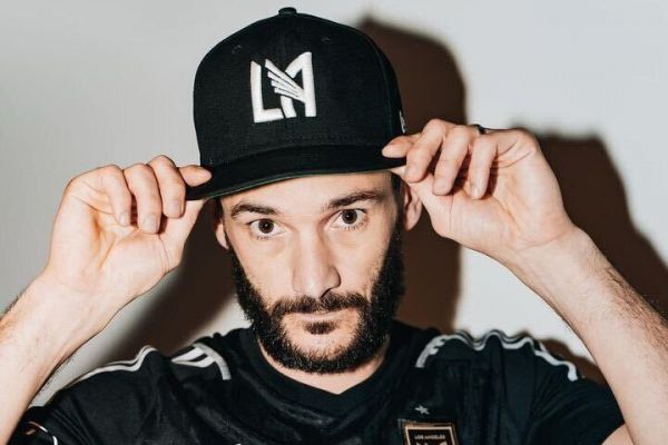  اولین عکس از کاپیتان سابق فرانسه با پیراهن تیم جدیدش