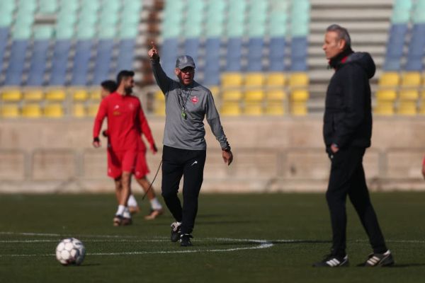 خارجیهای پرسپولیس با دریافت 30 درصد از قراردادشان به تعطیلات رفتند