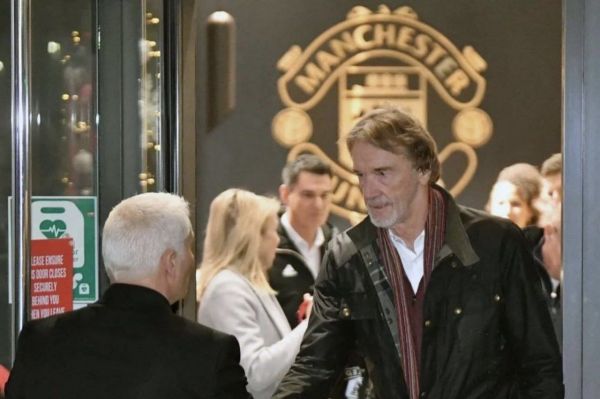  اولین دیدار رتکلیف با بازیکنان منچستریونایتد