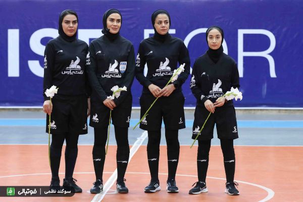 گزارش تصویری اختصاصی/ دیدار تیمهای فوتسال بانوان رایزکو و شاهین نوین نطنز
