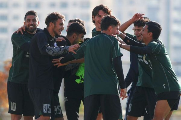  نظر نکونام درباره شرکت استقلال در تورنمنت چهارجانبه امارات