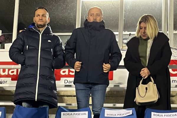  عکس؛ خانواده آردا گولر و تماشای اولین بازی او در رئال مادرید