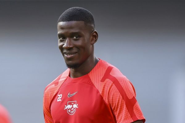 بایرن مونیخ برای خرید مدافع پیاسجی دست به کار شد