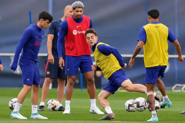  فقط سه بازیکن بارسلونا فروشی نیستند