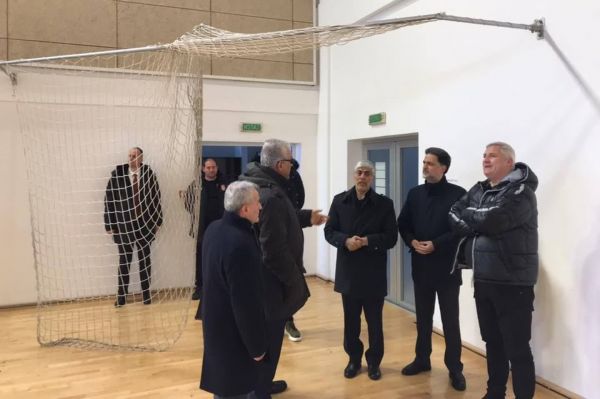  وزیر ورزش و جوانان از خانه فوتبال صربستان بازدید کرد