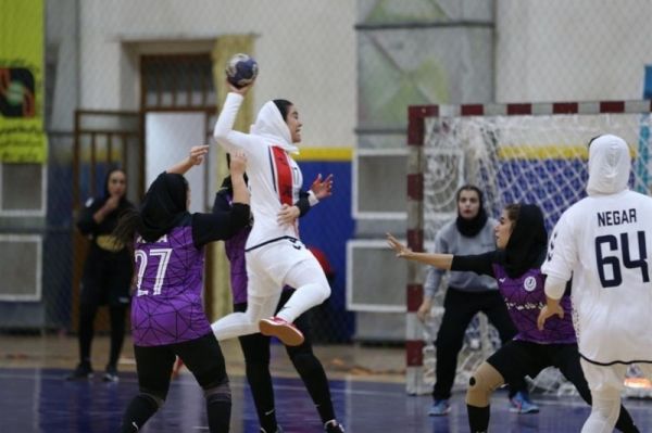 هفته هشتم لیگ برتر هندبال بانوان برتری سپاهان و سنگآهن