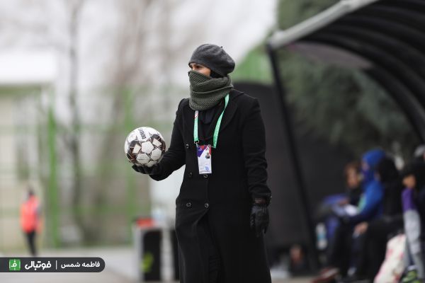 گزارش تصویری اختصاصی/ دیدار تیمهای فوتبال بانوان آوا و نماینده البرز