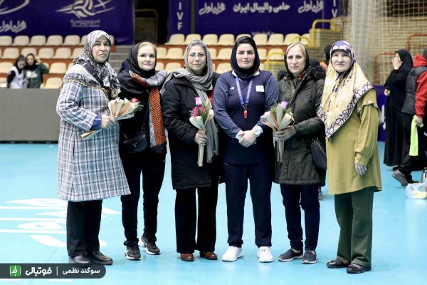 گزارش تصویری اختصاصی/ دیدار تیمهای والیبال بانوان سایپا و مهرسان