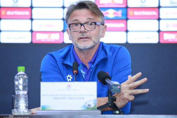 سرمربی ویتنام ژاپن بازیکنان ما را نمی شناسد