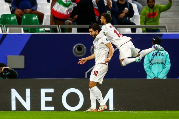  انصاری‌فرد در کنار کلانی و بالاتر از باوی و نکونام