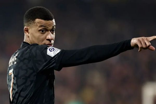 واکنش سرمربی پیاسجی به شایعات توافق امباپه با رئال مادرید