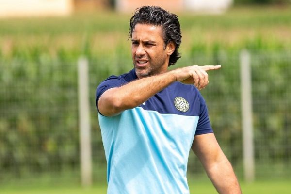  فرهاد مجیدی از یک استقلالی جدید در امارات رونمایی کرد  به اتحاد کلبا خوش آمدی