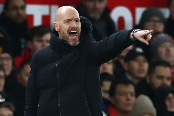 خشمگین شدن تن هاگ از داور بازی منچستریونایتد - تاتنهام