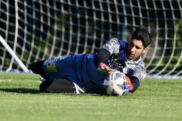 توافق دروازهبان سابق استقلال با نساجی