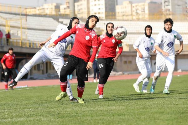  هفته نهم لیگ برتر فوتبال زنان؛ خاتون به فرا ایساتیس رحم نکرد