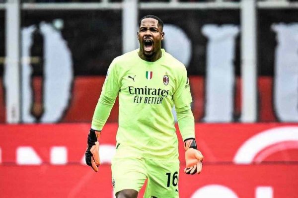  تعلیق موقت بازی میلان به دلیل توهین نژادپرستانه به مانیان