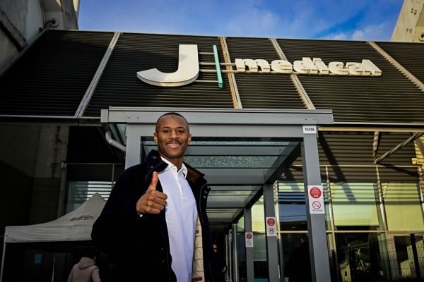  عکس؛ مدافع تازه‌وارد در تست پزشکی یوونتوس