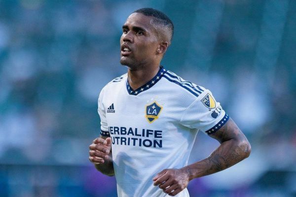 داگلاس کاستا به لیگ برزیل بازگشت