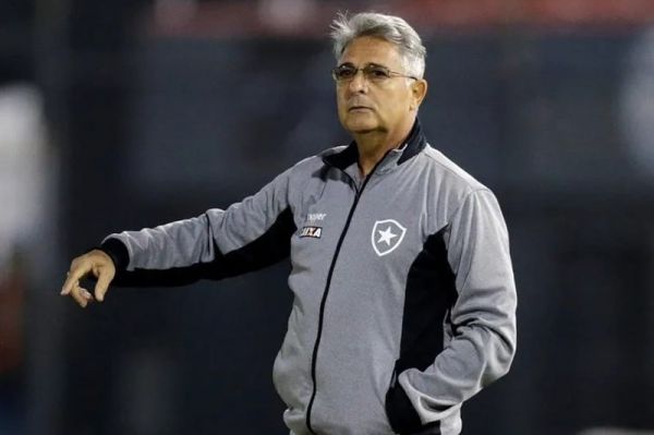  پاکتا گزینه اصلی پرسپولیسی‌ها