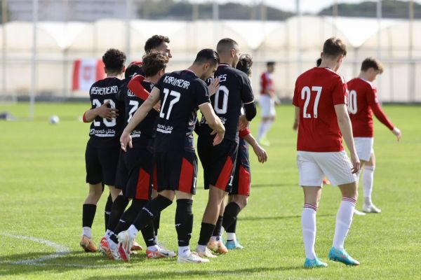 آنتالیا و کیش مقصد مورد علاقه تیمها در نیم فصل