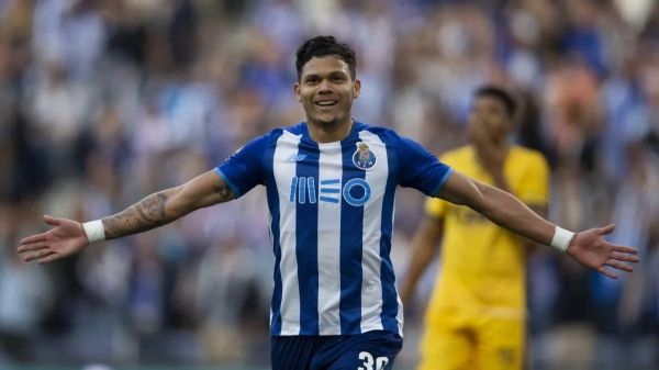 مهاجم زهردار پورتو در آستانه انتقال به آرسنال