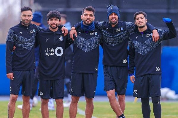 تمرین شاد استقلالیها در کمپ حجازی تمرین اختصاصی دروازهبانان