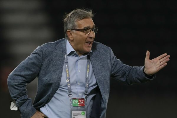  عمان و برانکو تحت فشار؛ باید قرقیزستان را ببرند