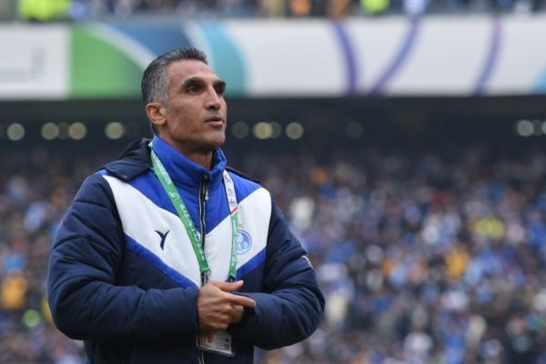 جشن تولد مربی استقلال با حضور پدر نکونام عکس