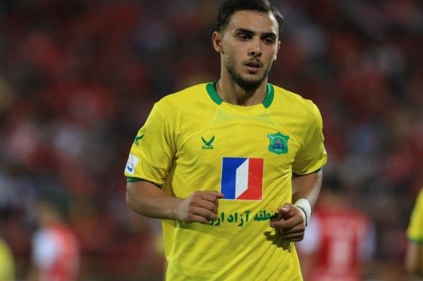 احمد شریعتزاده شاگرد ربیعی شد