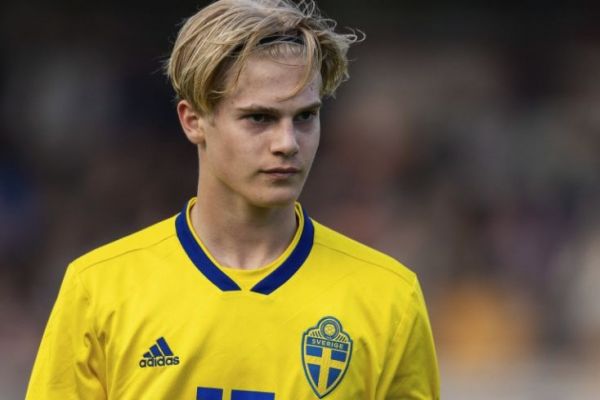 پدیدهای که بارسلونا را به منچسترسیتی ترجیح میدهد