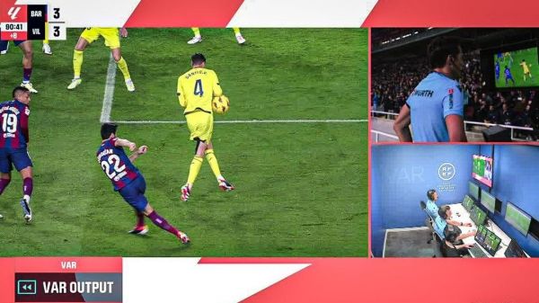 عکس؛ لحظهای که داور پنالتی بارسلونا را رد کرد