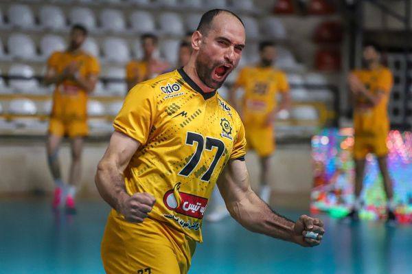  لیگ برتر والیبال  شهداب به سختی نیان را شکست داد  پرواز دورناها برای پلی‌آف