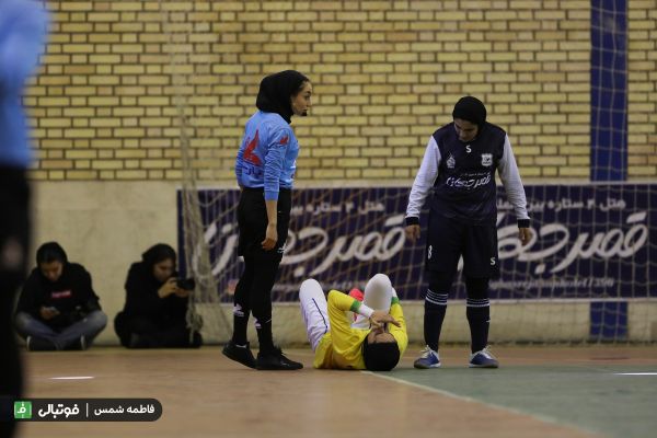گزارش تصویری اختصاصی/ هفته آخر سوپر لیگ فوتسال زنان بین شاهین نوین نطنز و‌ پالایش نفت آبادان (بخش اول)