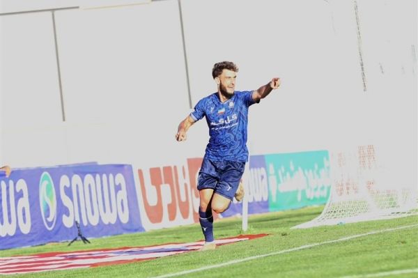  مخالفت باشگاه گل‌گهر با جدایی عاشوری و تورس