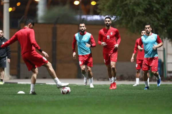 قاب روز؛ نیمی از دفاع تیم ملی را ببینید