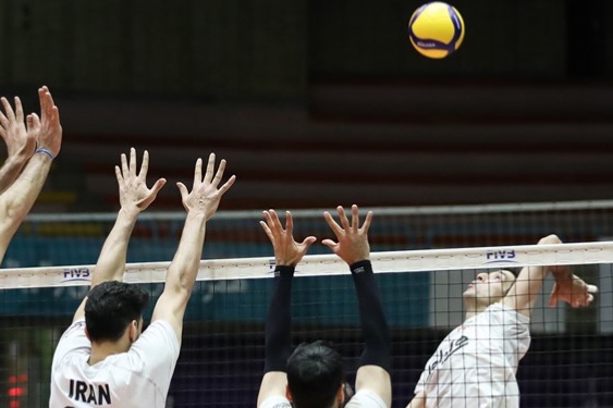  کارخانه  جامعه والیبال نگران است و در مقطع فعلی مربی ایرانی به صلاح تیم ملی نیست