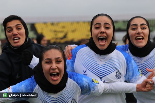 گزارش تصویری اختصاصی/ دیدار تیمهای فوتبال زنان ملوان و شهرداری سیرجان