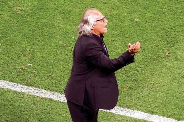 سرمربی تاجیکستان به شاگردانم افتخار میکنم