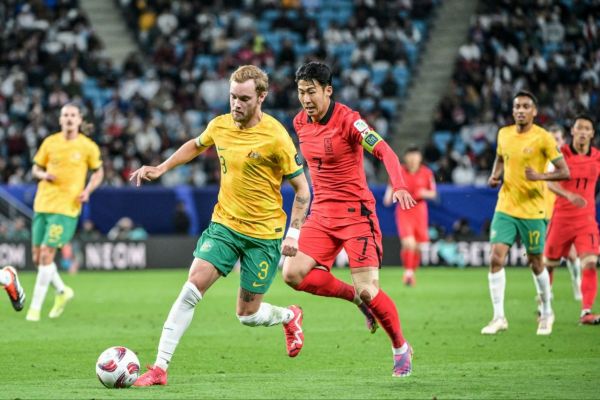  گزارش تصویری  دیدار تیمهای ملی کره جنوبی و استرالیا