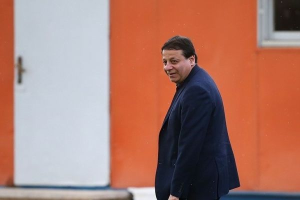  ساکت  باید تا فردا صبح خوشحالی کنیم