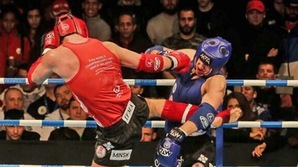 نقدی یک نفر درگیری لفظی داشت، کل موی تای را تعلیق کردند