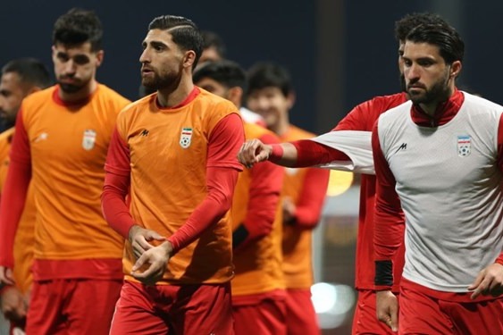 گزارش تمرین تیم ملی رقابت مشاور تاج با قلعهنویی و ملیپوشان در کنار حضور یک میهمان ویژه