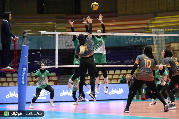 گزارش تصویری اختصاصی دیدار تیمهای والیبال زنان سایپا و ذوب آهن