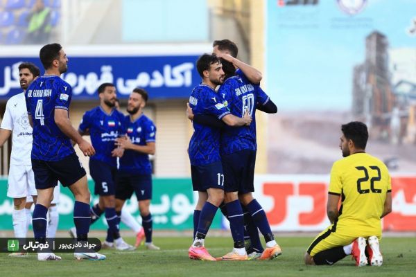  جام حذفی ایران  صعود گل‌گهر با پیروزی مقابل تیم دسته دومی  حذف صنعت نفت در ماراتن پنالتی‌ها