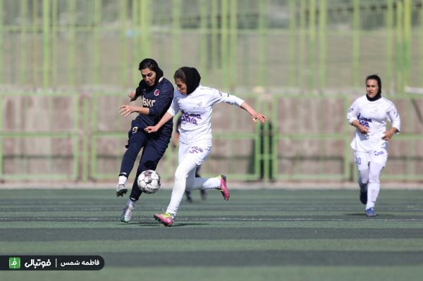  گزارش تصویری اختصاصی  دیدار تیمهای فوتبال بانوان آوا تهران و خاتون بم