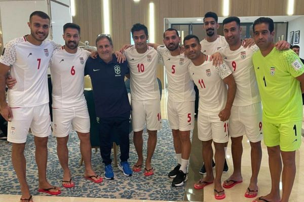 دیدار اتفاقی ملی پوشان با مارکو اکتاویو سرمربی اسبق تیم ملی فوتبال ساحلی ایران