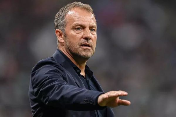  هانسی فلیک به دنبال انتخاب دستیار برای حضور در بارسلونا