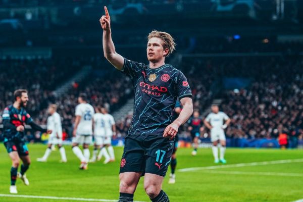 برد منچسترسیتی مقابل کپنهاگن با درخشش دی بروینه