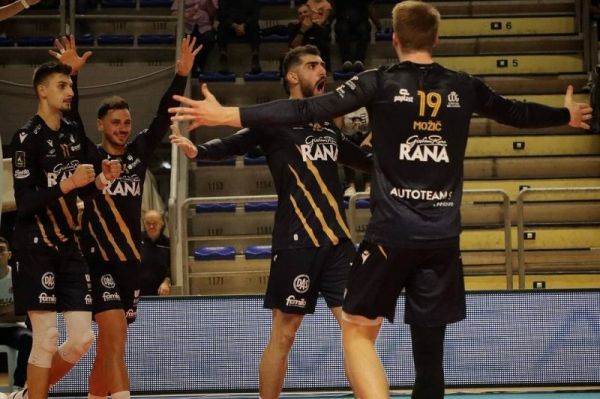 درخشش اسماعیلنژاد با ورونا مقابل پیاچنزا